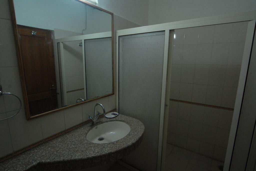 The Komfort Inn Чандигарх Номер фото