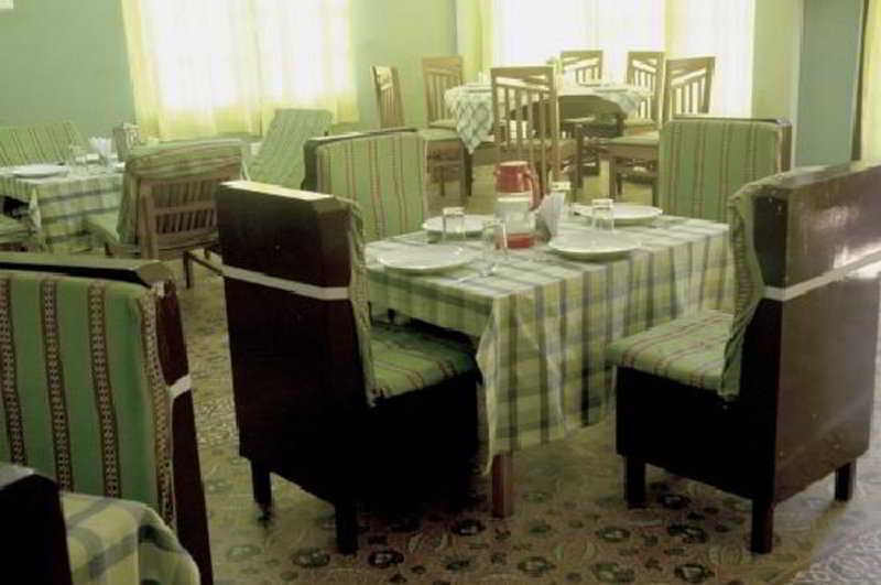 The Komfort Inn Чандигарх Экстерьер фото